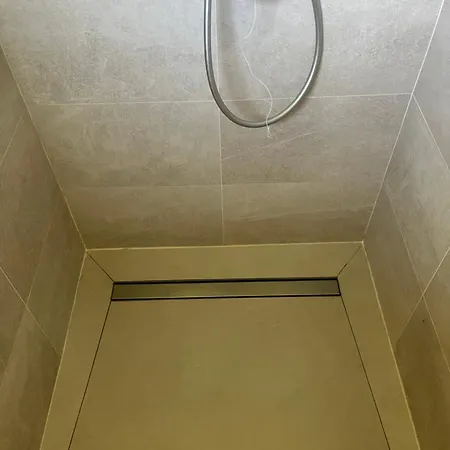 Avec - Piscine -15 Min Angers